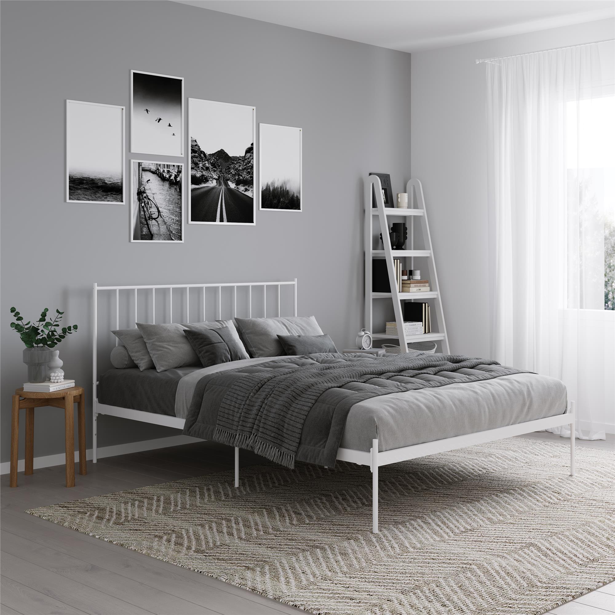 RealRooms Ares Metal Bed - White - King